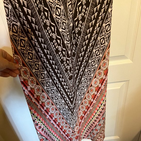 Cato-Small maxi Dress-embellished neck line, beads - Picture 10 of 11